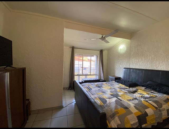 3 BEDROOM HOUSE FOR SALE IN VANDERBIJLPARK CW 4